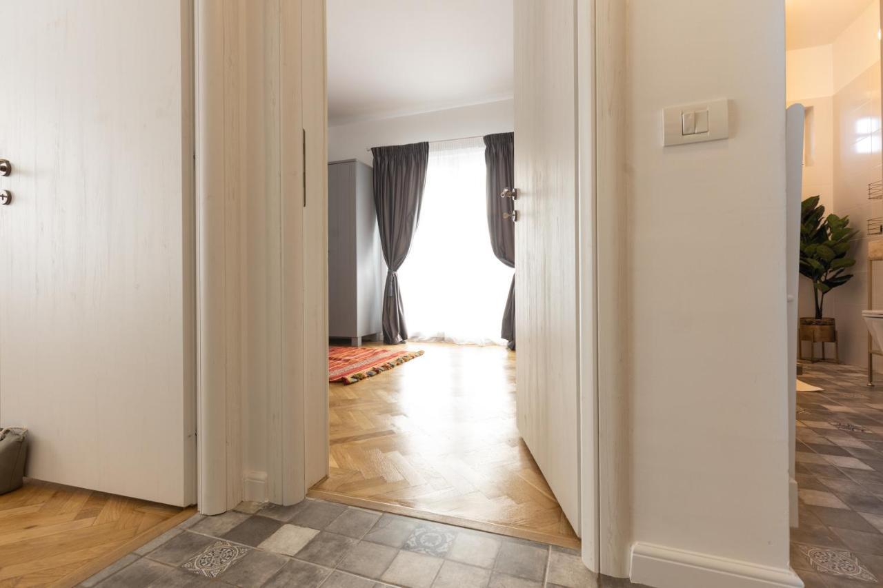 Metropole Apartments Panoramic Ateneum Bucarest Extérieur photo
